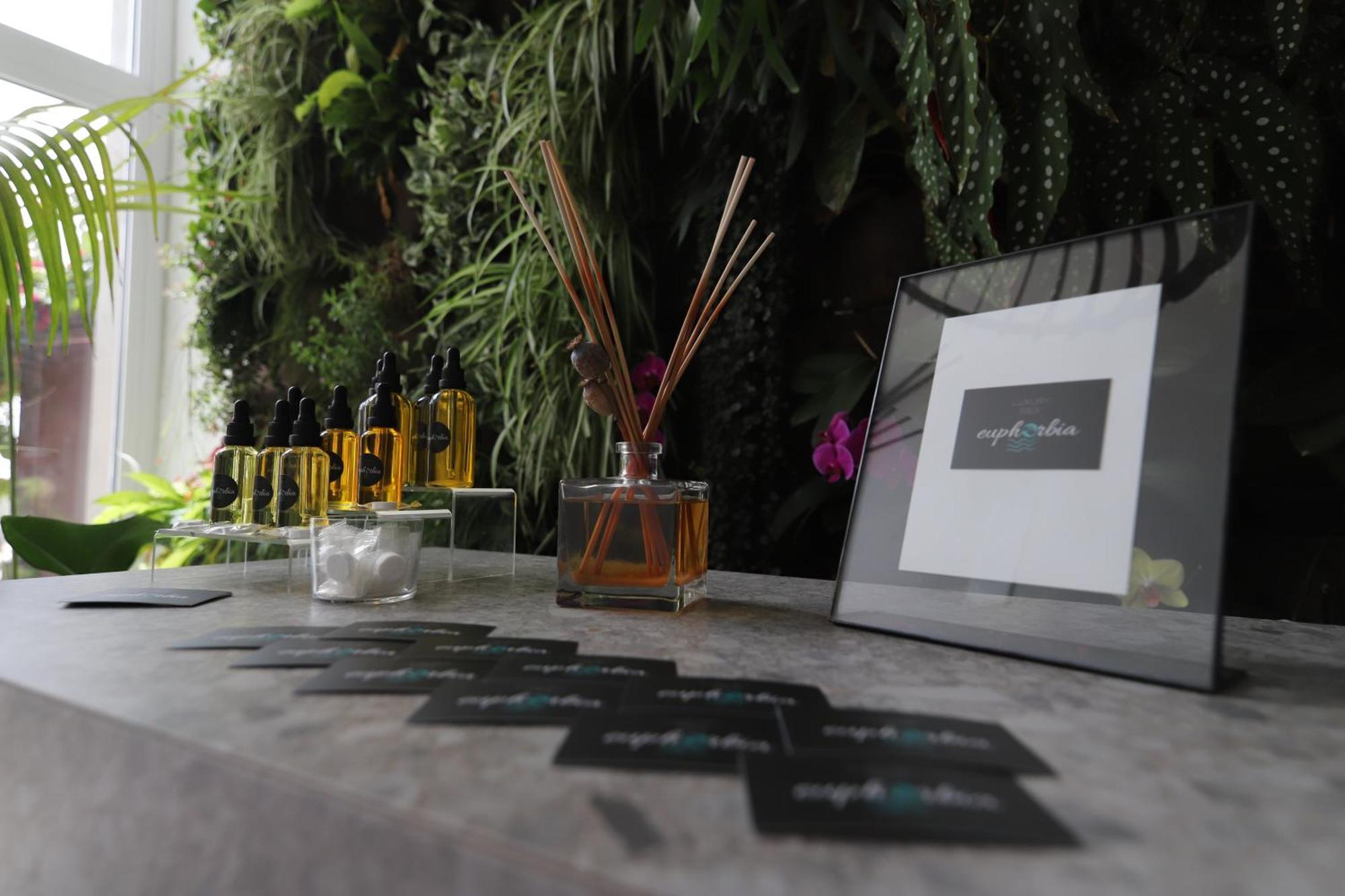 Luxury B&B Euphorbia Acireale Bagian luar foto