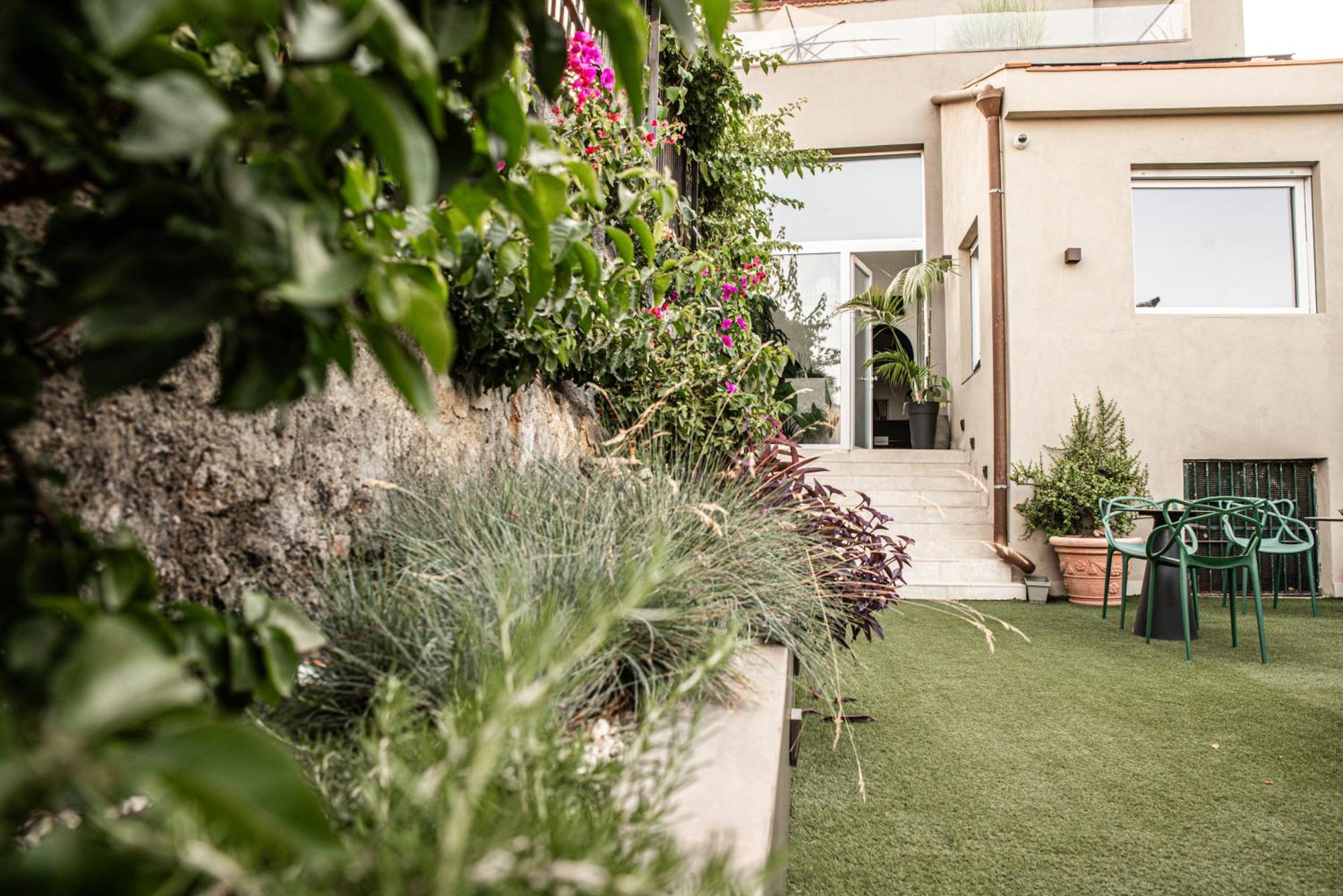 Luxury B&B Euphorbia Acireale Bagian luar foto